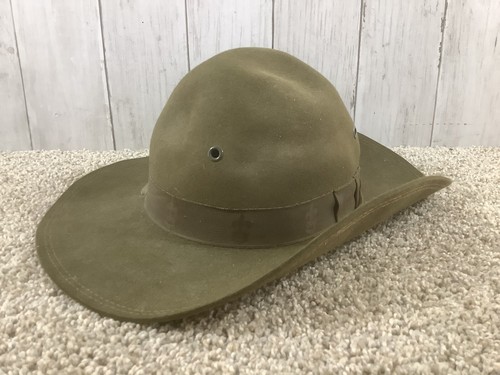 オリーブグリーン 帽子 赤い縁取り　ボーイスカウト Vintage Official Boy Scouts of America Olive Drab Green Felt