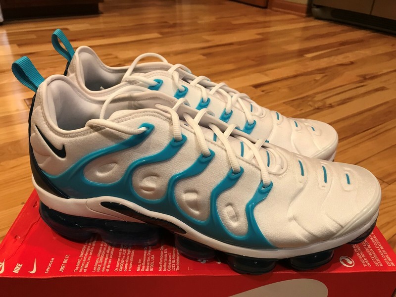 nike air vapormax plus blue force