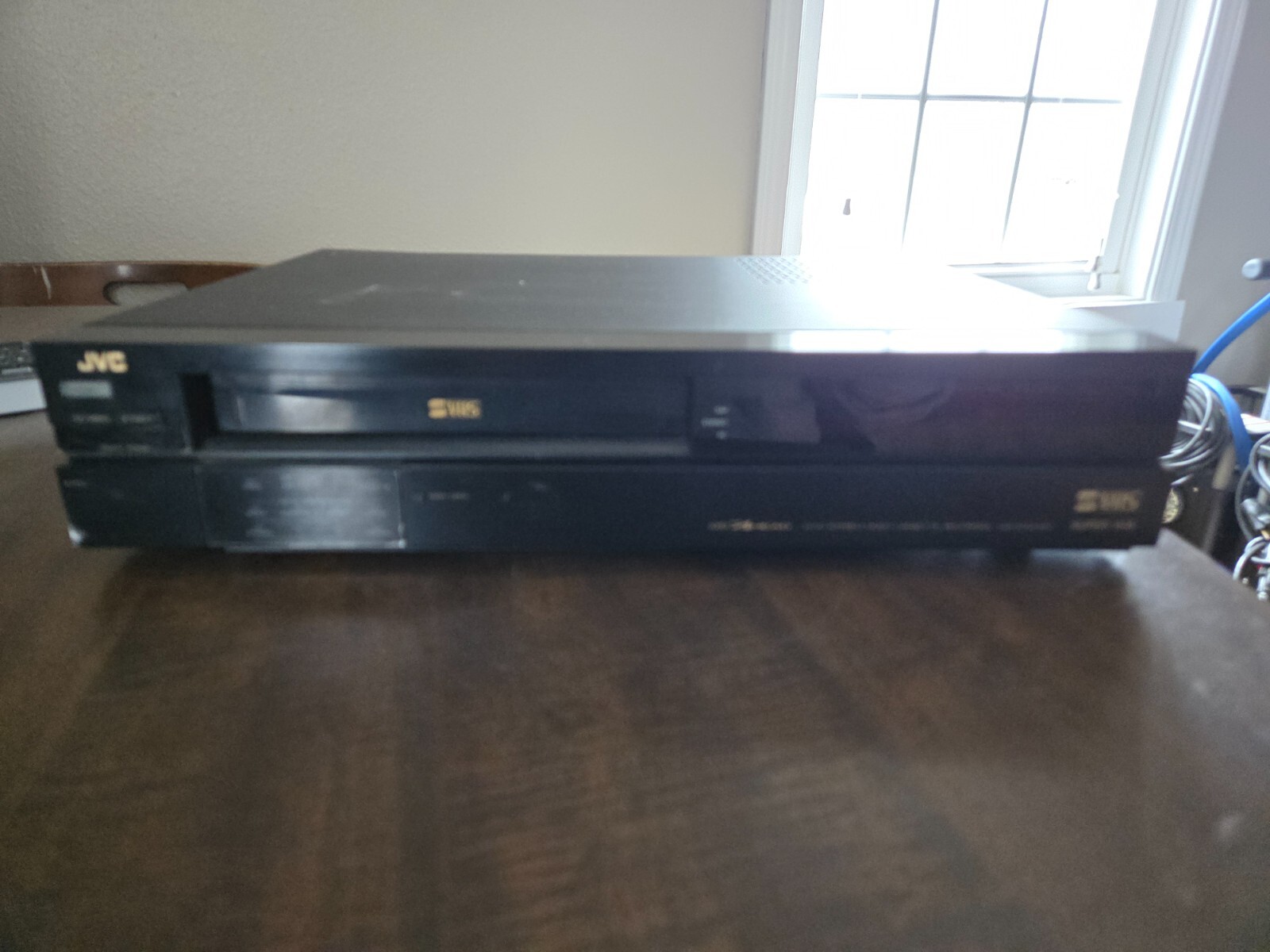 Victor・JVC HR-S7000 JVC HR-S7000U VCR Video Cassette Recorder Super VHS 4 Head