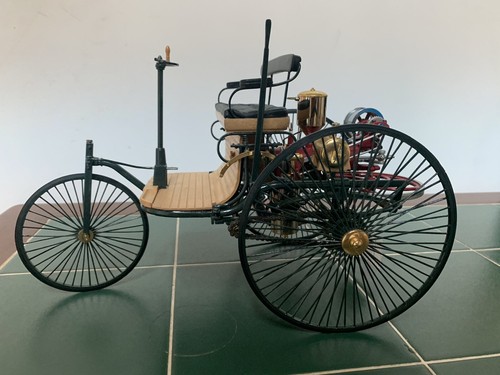 _12.JPG?set_id=880000500F