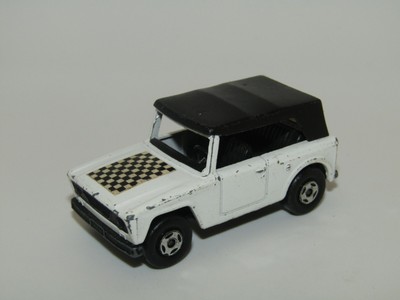 matchbox series no 18 field car