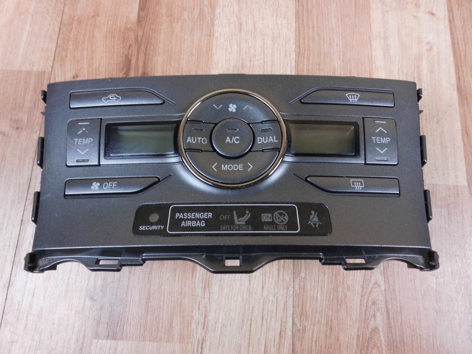 Toyota Auris II E150 air conditioning switch control heater