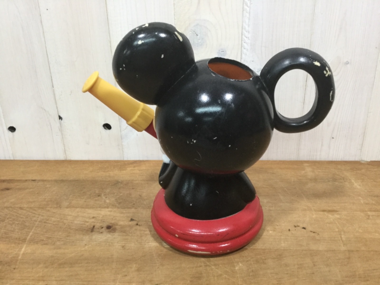 Disney Mickey Mouse Watering Can Pot Plastic Garden MidWest Quality Gloves