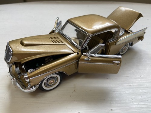 ミニカー AnsonClassic 1957 Studebaker Golden Hawk Diecast anson classic 1957 studebaker golden hawk 1/18