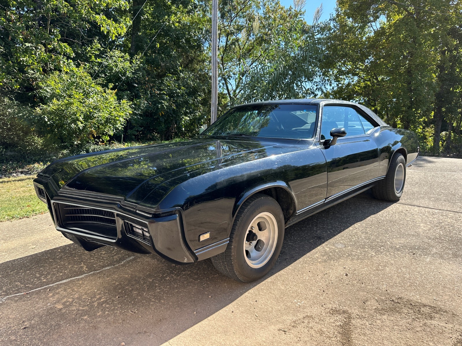 1969 Buick Riviera super clean 40k miles