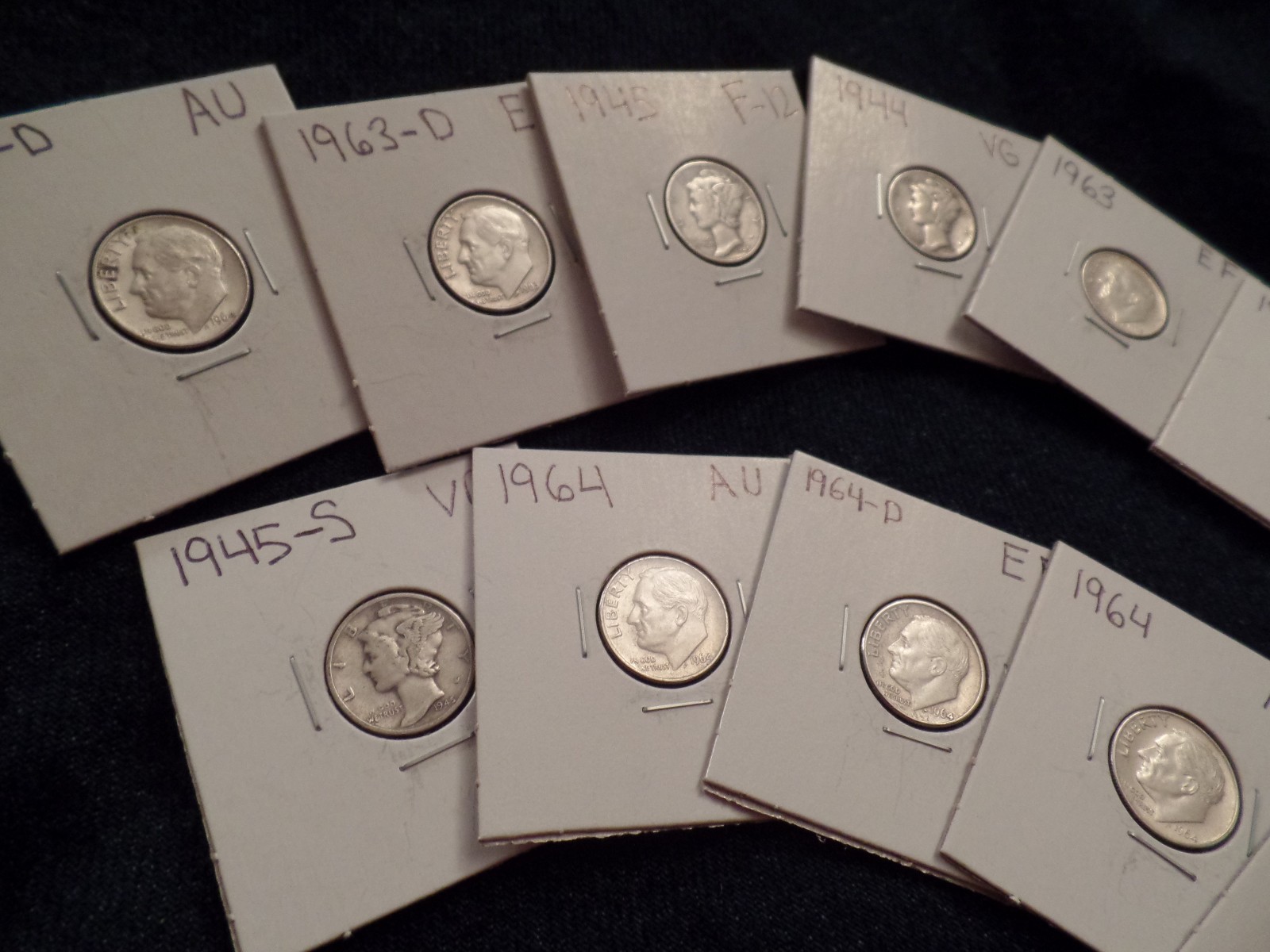 24 MERCURY & ROOSEVELT SILVER DIMES MIX DATES VG TO AU 1935 TO 1964 NICE COINS!