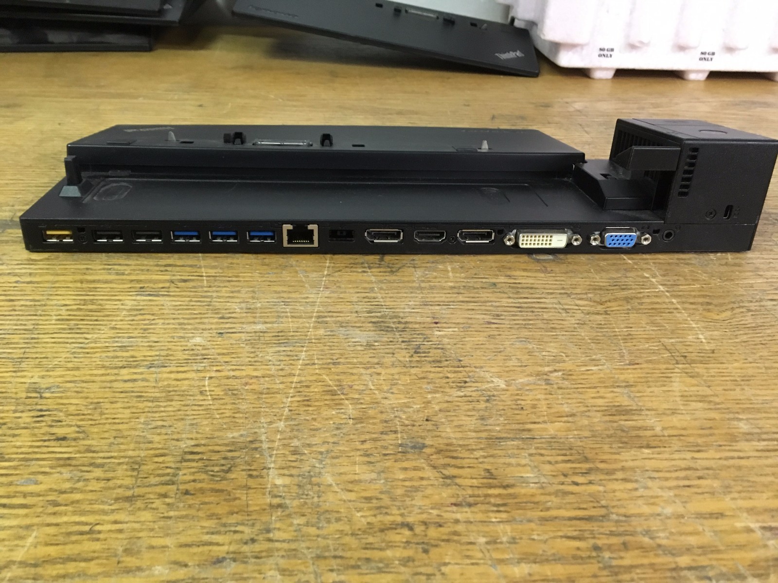 Lenovo Thinkpad 40A2 Ultra USB 3.0 Dock Station T440 T540 X240 L640 T460 T560