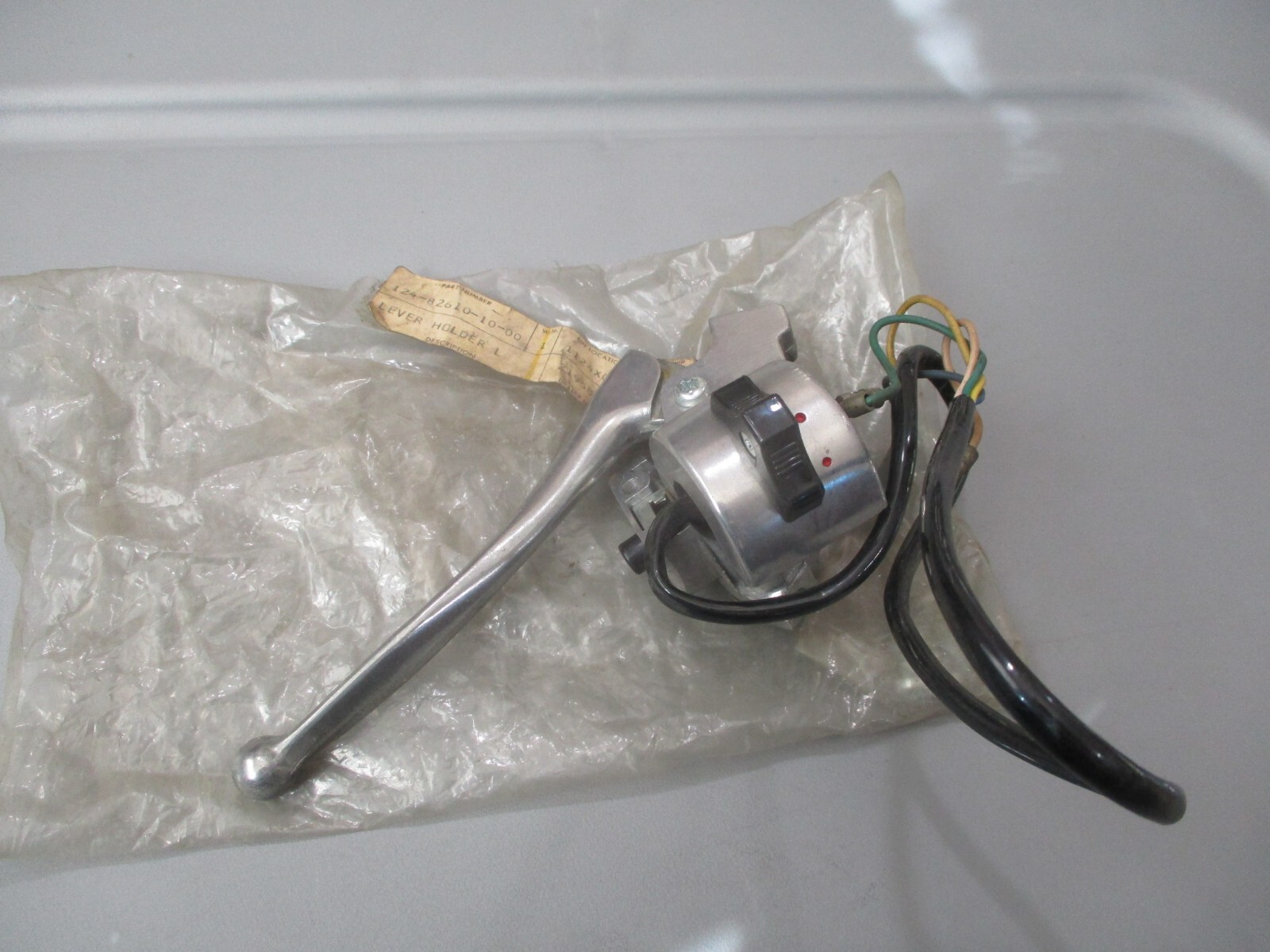 ベース NOS Yamaha OEM Left Lever Holder Assembly 124-82610-10 | eBay