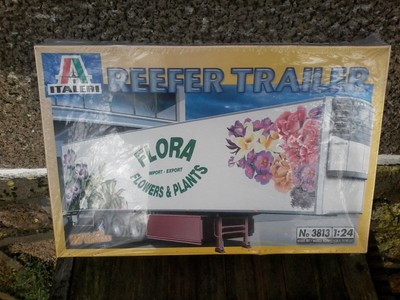 MAQUETTE KIT ITALERI 1/24 REEFER TRAILER FLORA N° 3813 NEUF SOUS FILM