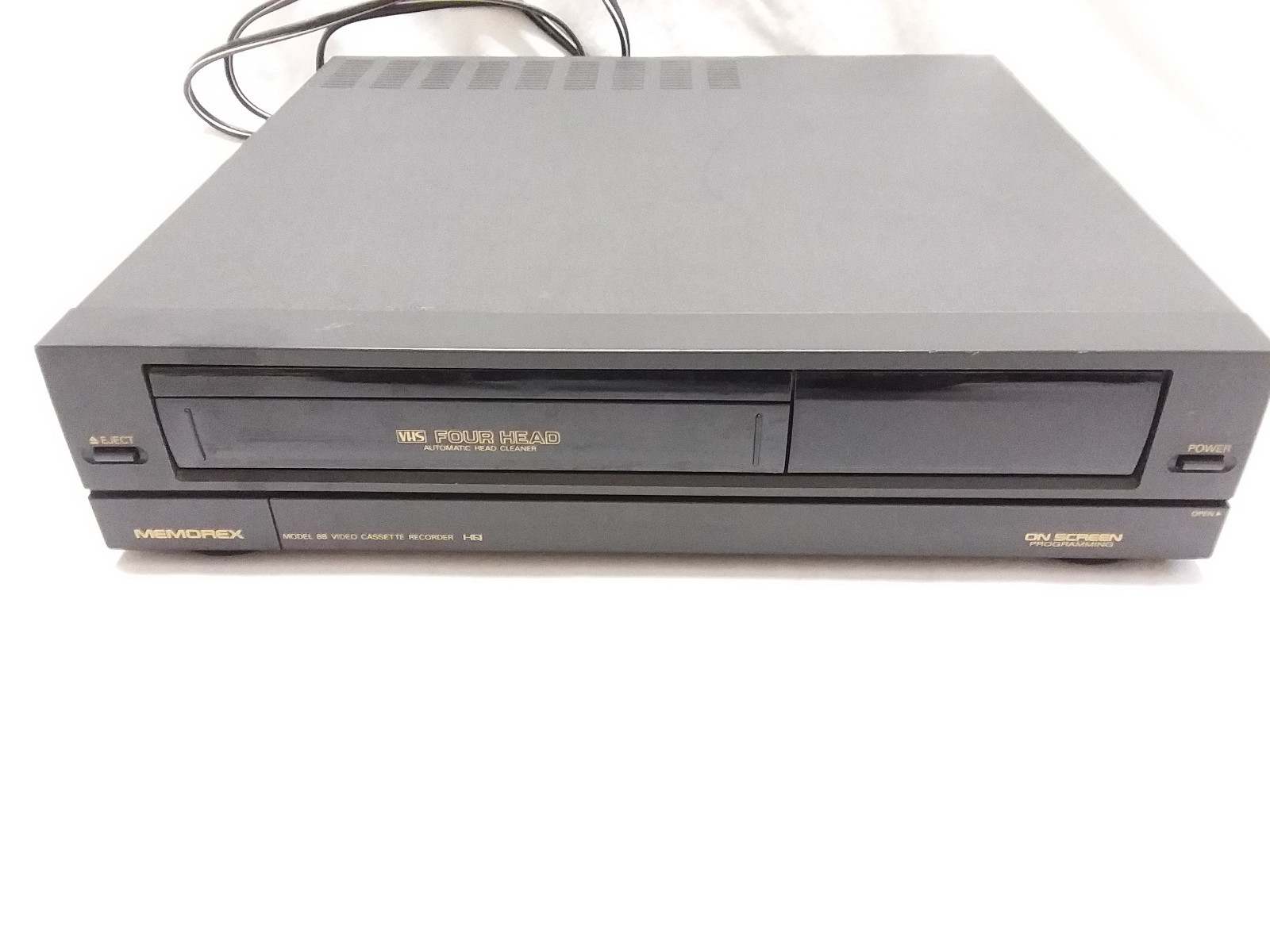 Memorex VCR 4 Head Player Recorder Model 16-526 with RCA Cable