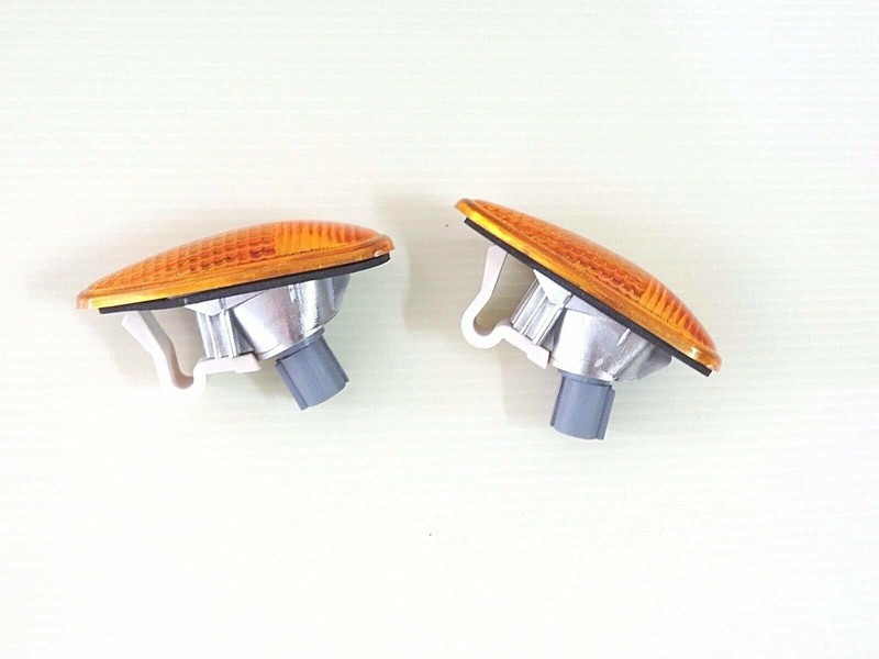 01-03 MITSUBISHI JDM LANCER 03 04 05 06 EVO AMBER SIDE