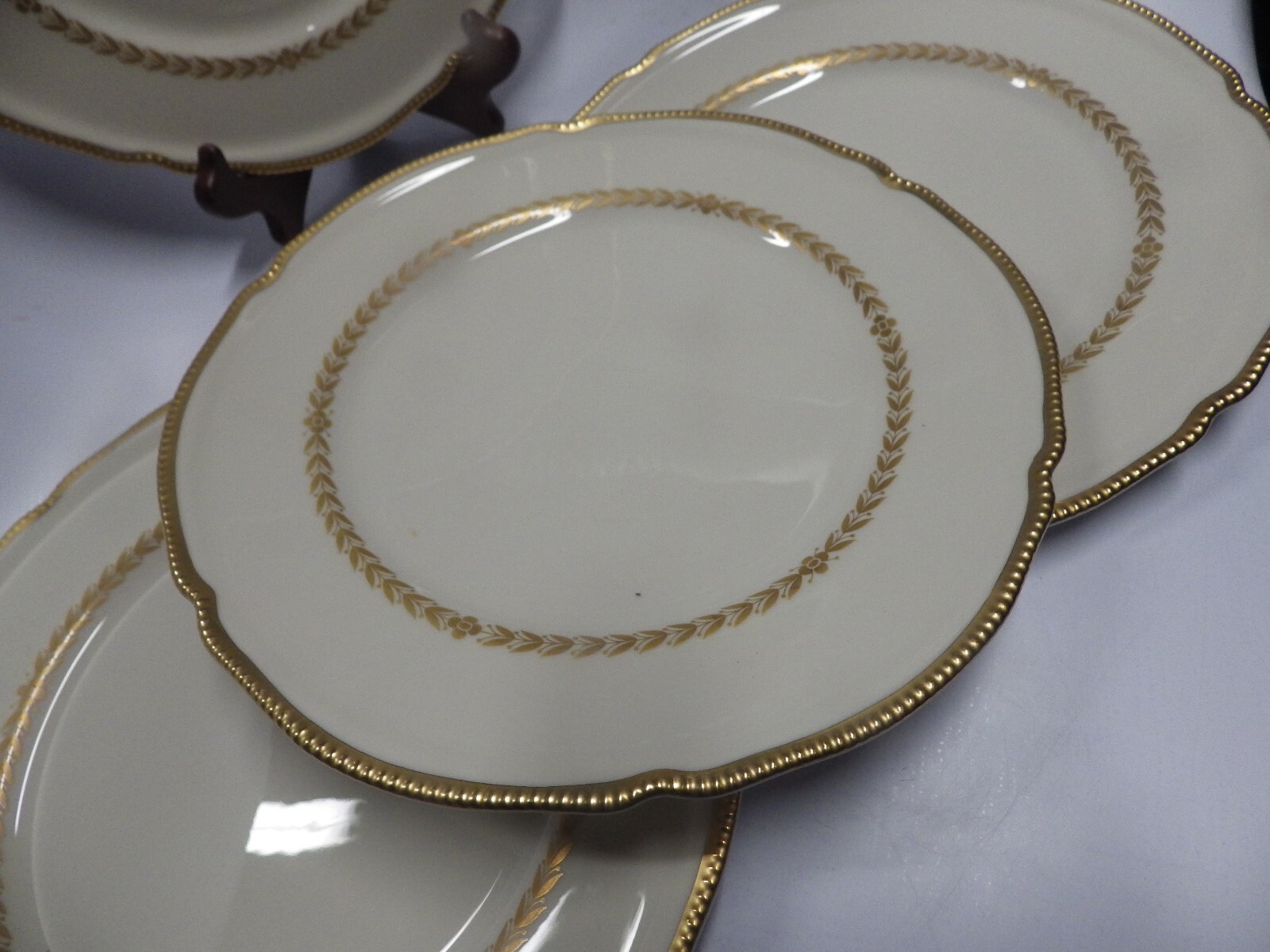 Lenox Imperial China Gold Laurel Wreath lot of 4 DINNER PLATES 10.5