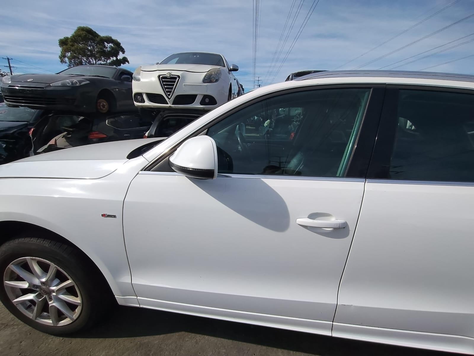 AUDI Q5 8R 12/2008-01/2017 LEFT FRONT WHEEL ALLOY 18X8.0IN 5 V SPOKE - thumbnail 4