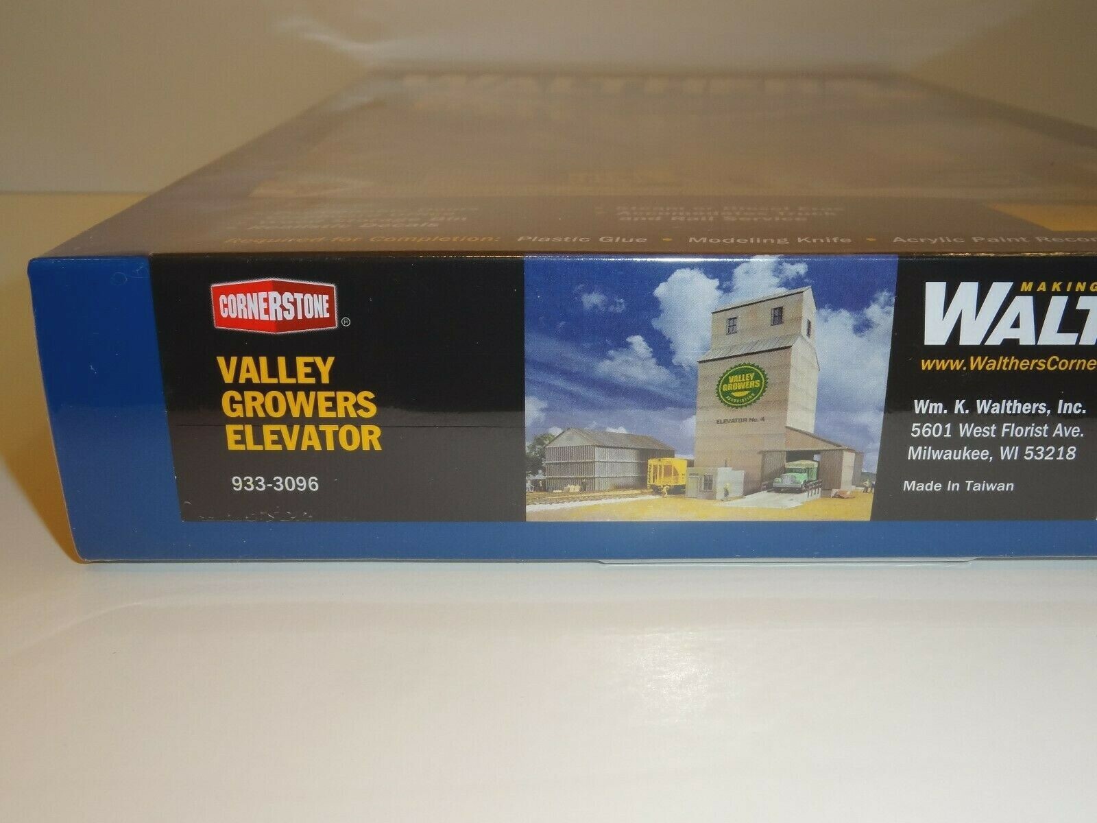 WALTHERS HO 933-3096 VALLEY GROWERS GRAIN ELEVATOR Cornerstone Building/ Kit NEW