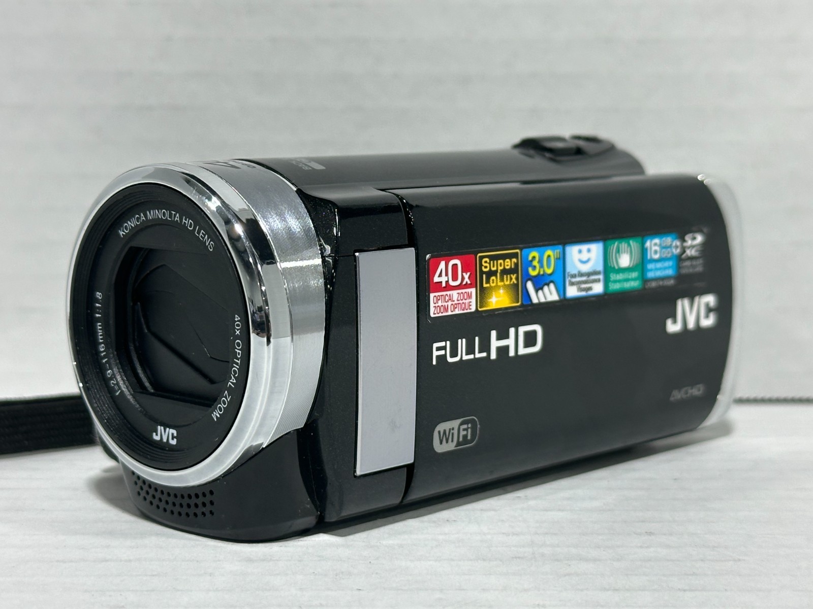JVC Everio エブリオ GZ-EX250 JVC Everio GZ-EX250 HD camcorder with Wi-Fi® functions and