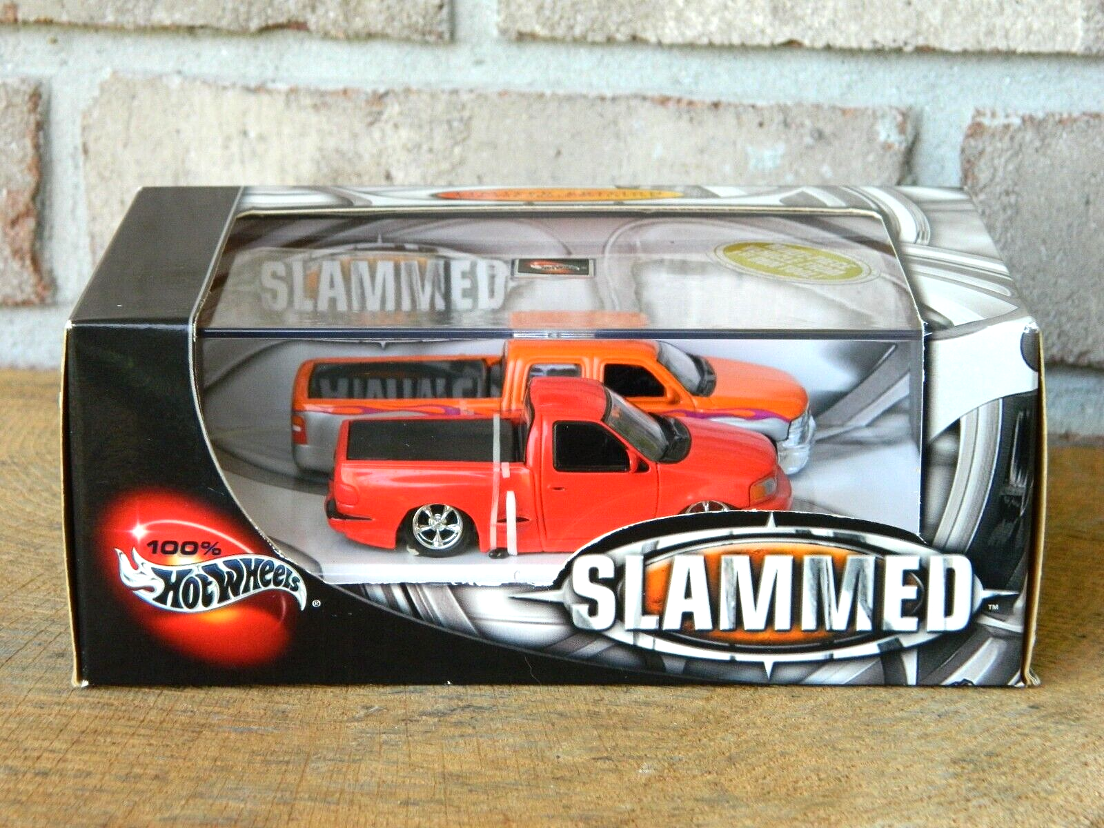 100% Hot Wheels Slammed Limited Edition Set (Chevy Crew Cab & Ford