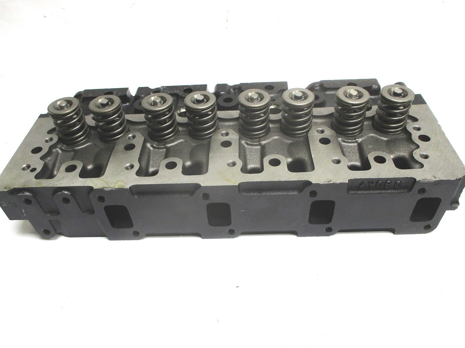 YM129602-11700 NEW KOMATSU CYLINDER HEAD FOR YANMAR 4TNV88