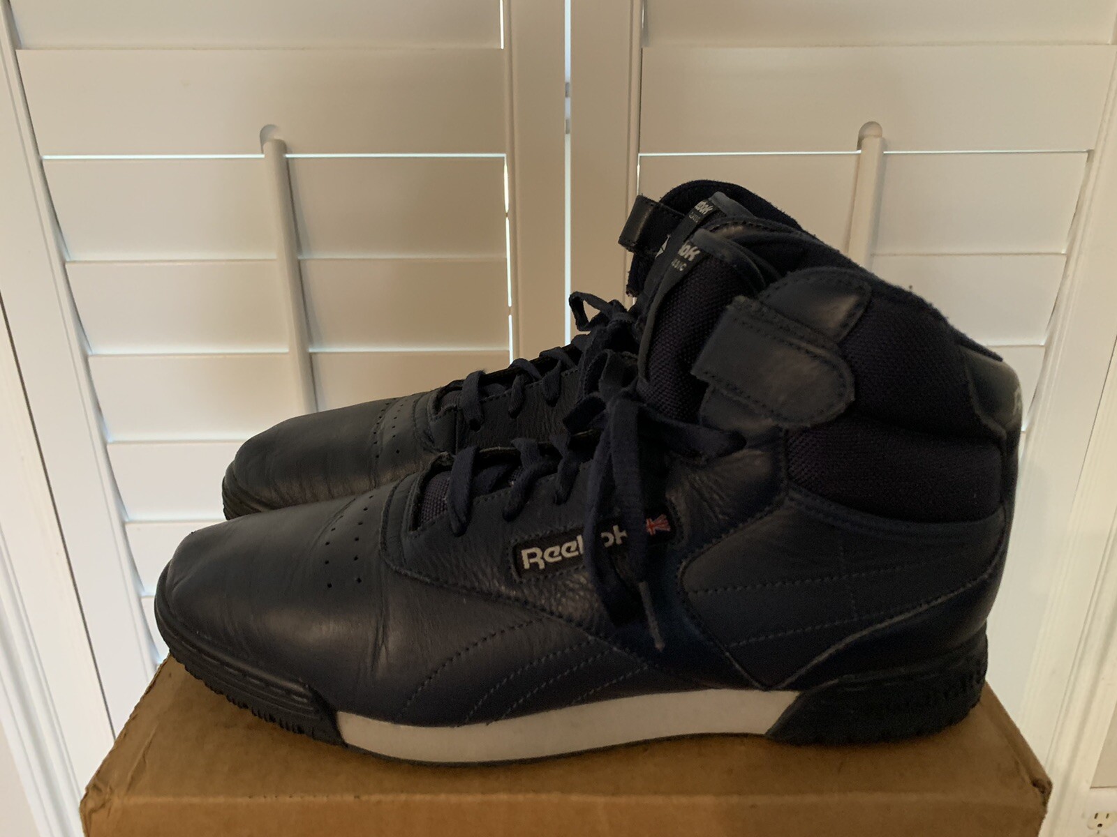 Reebok Classic Men s Hi Top Leather 
