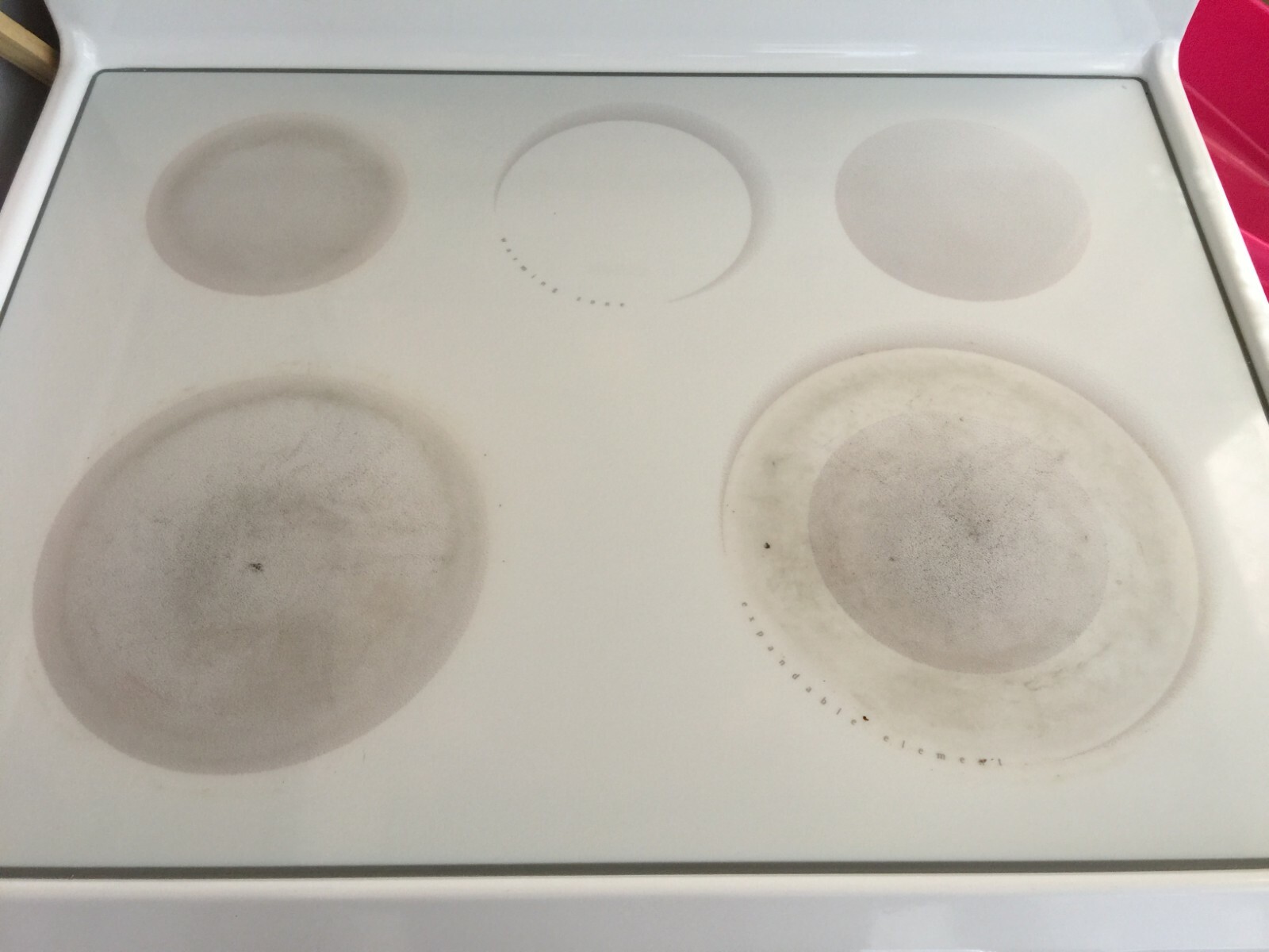 FRIGIDAIRE ELECTRIC RANGE  GLASS TOP WHITE EXCELLENT CONDITION USED