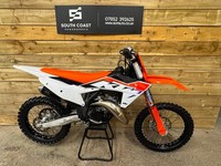 KTM 125 SX Electric Start Fuel injected ONLY DONE 31 hours 