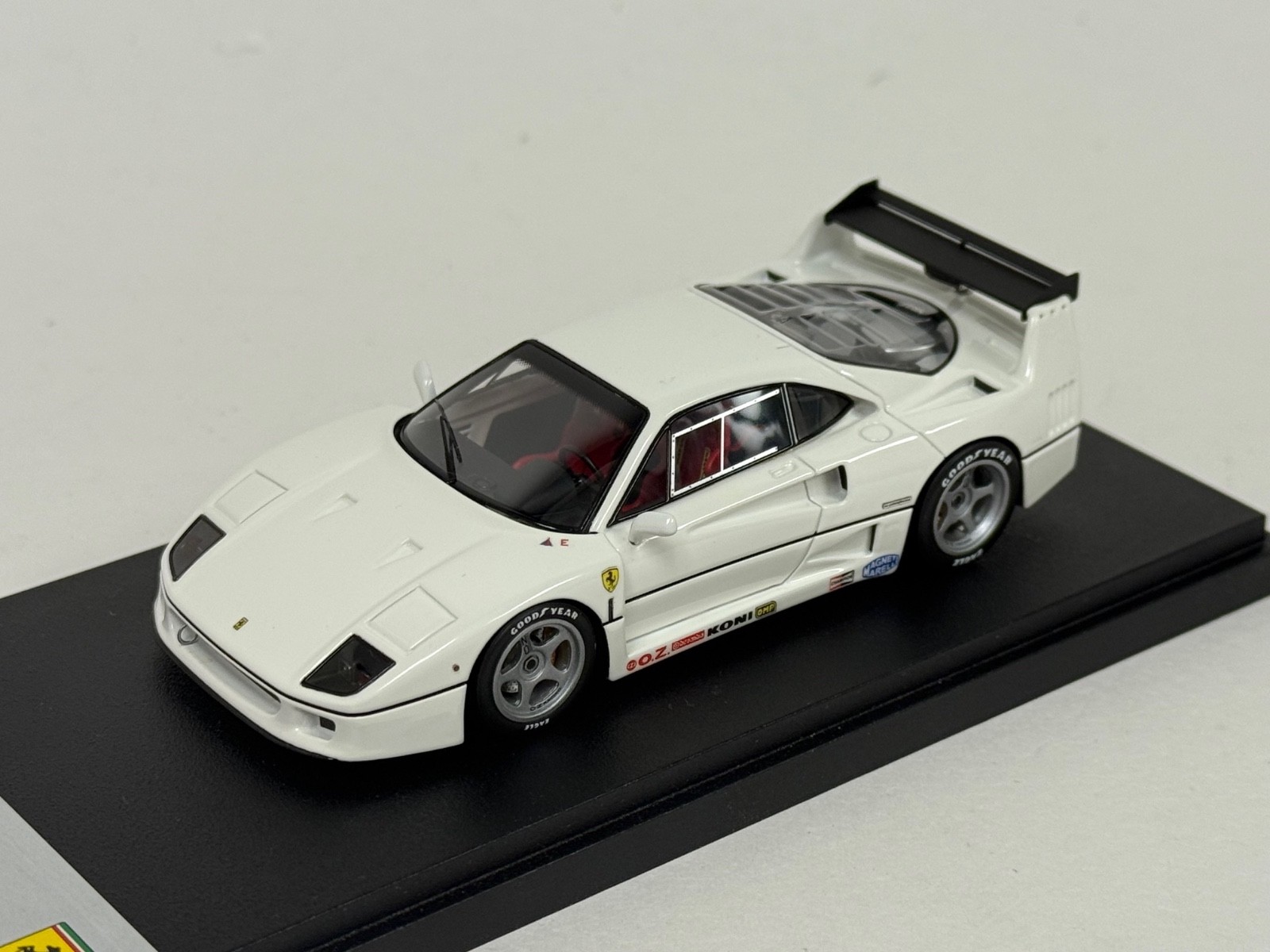1&frasl;43 Eidolon Make up Ferrari F40 Light Weight Version White EM123D ABG294