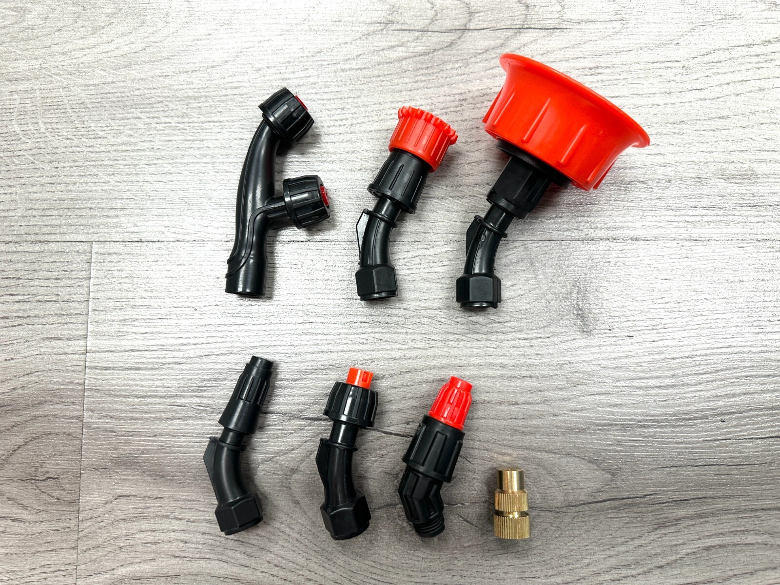 AGRICAS AG2010 Battery-powered sprayer 4.2 Gal ,Ultra Light, lithium Ion Battery