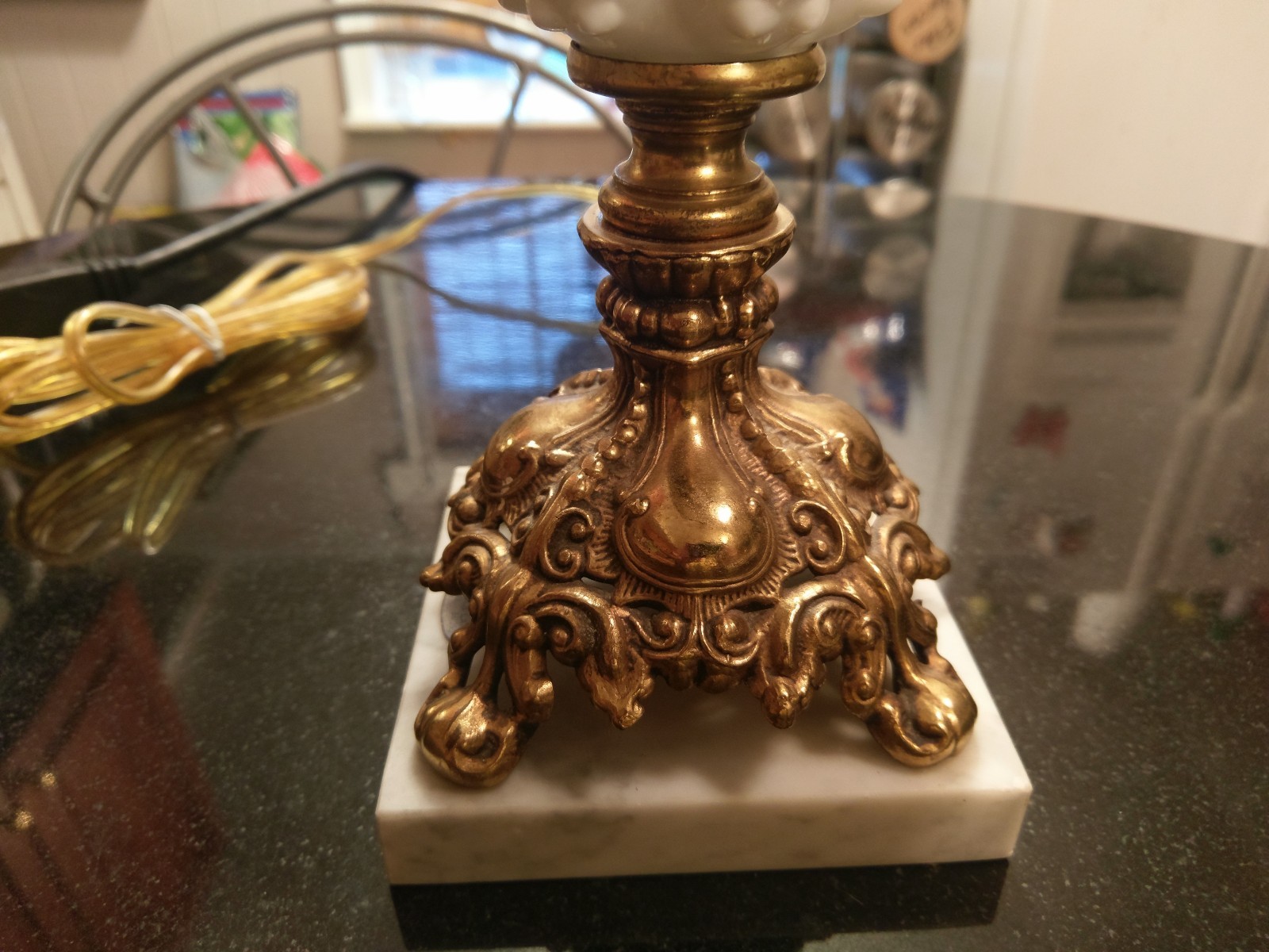 Gorgeous Antique Brass And Hobnail Table Lamp