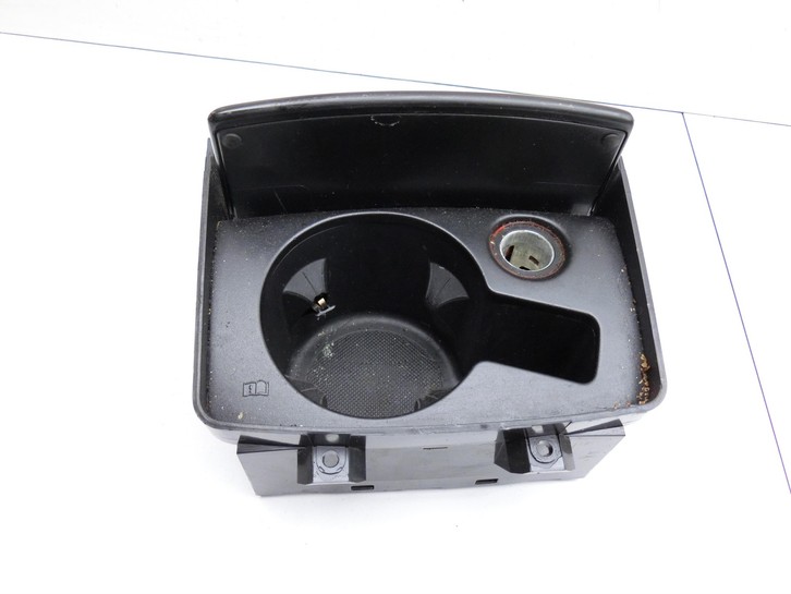 Audi A6 4F C6 05-09 Becherhalter ohne Zigarettenanzünder Audi A6 4F C6 05-09 16.06.2005 4F1862533C 4F1862533A... Vorschau 3