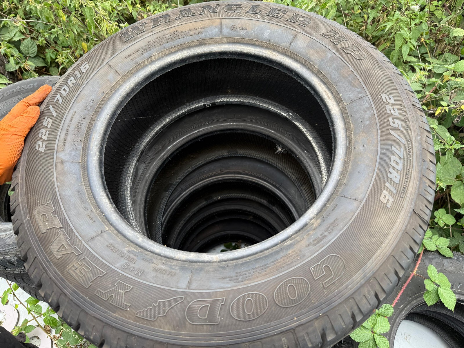 New 225 70 16 Goodyear, Wrangler HP, M+S, 102H, x1 Tyre (F1_tyres) FOD YD178