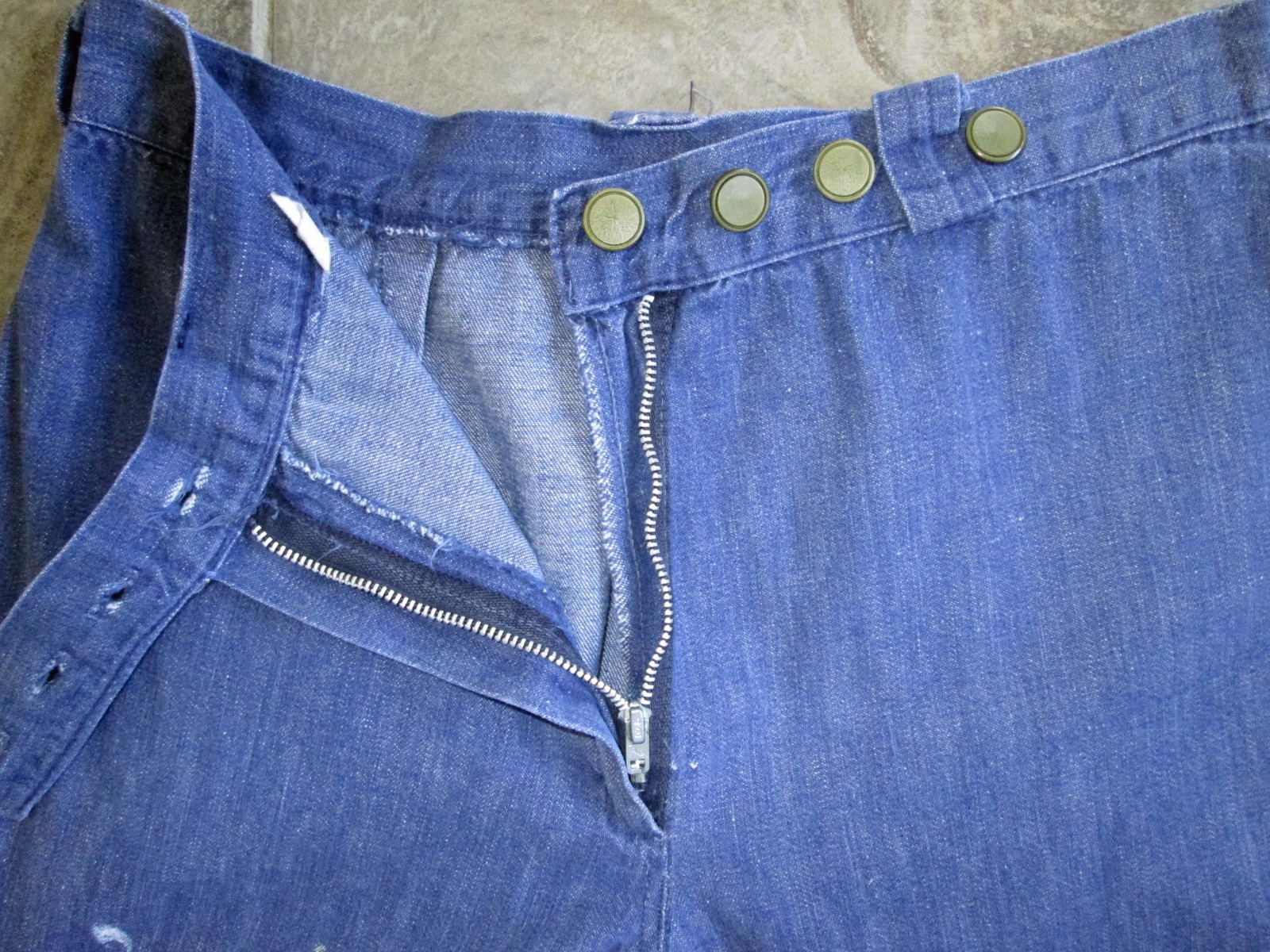 VTG Original Bell Bottom Jeans Denim Pants 28x29 Wide Leg Flare 4-Buttons Blue