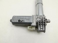 BMW X5 35d E70 06-10 Stellmotor für Sitzverstellung Rechts Vorne BMW X5 35d E70 06-10 29.06.2007 8321067 gebraucht Vorschau 2
