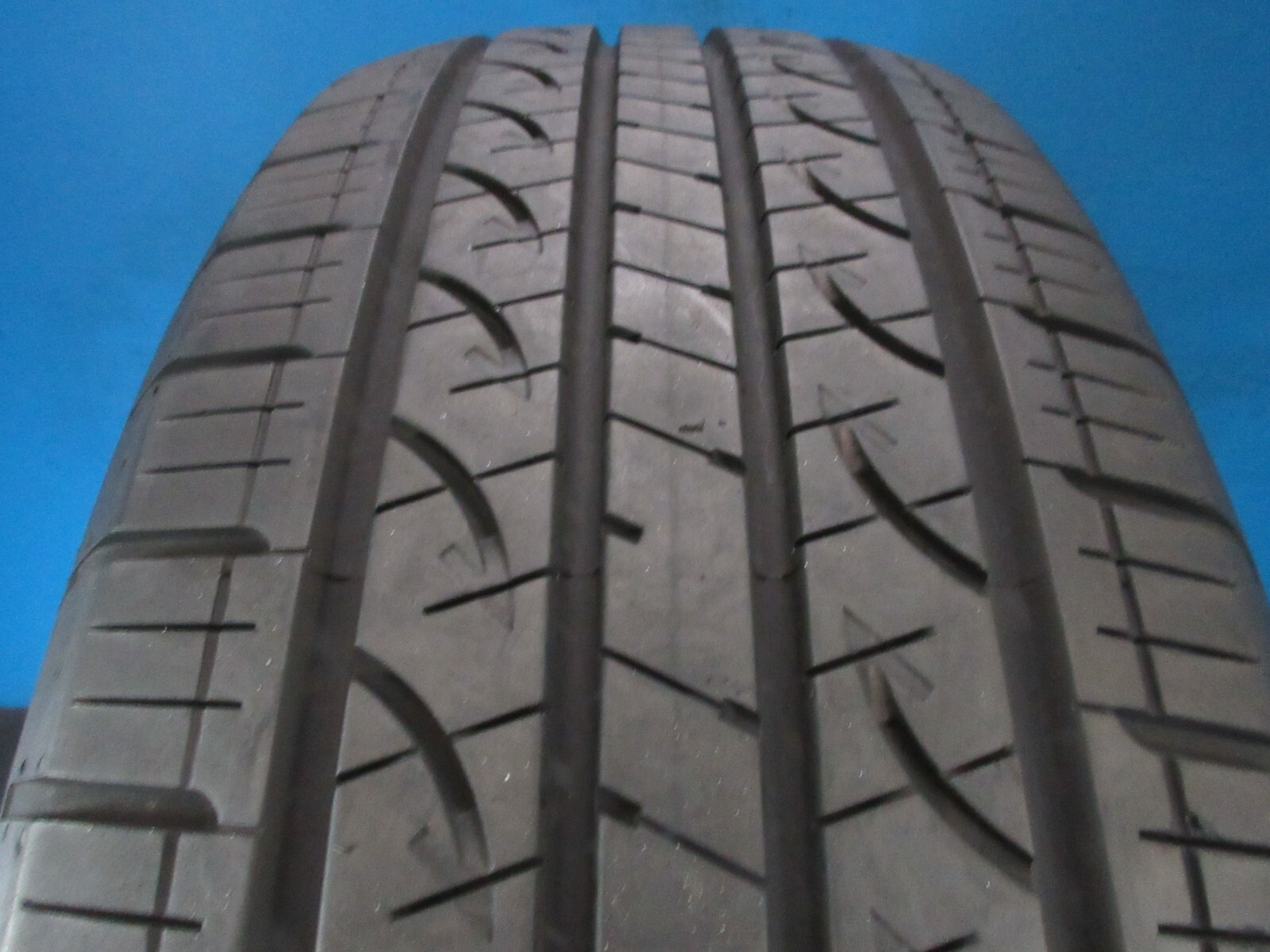 バリ溝 YOKOHAMA BlueEarth E51 225/60R18 Tyre Yokohama 225/60