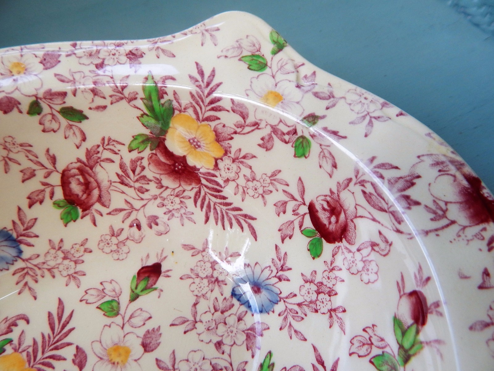 Johnson Bros Sovereign Old English Chintz Red Pink Oval Vegetable Bowl - Scarce