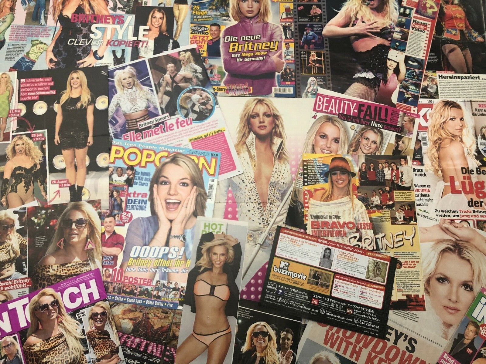 BRITNEY SPEARS SAMMLUNG 150 Clippings LOT POSTER 1999-21 ZONE GLORY CIRCUS RARE