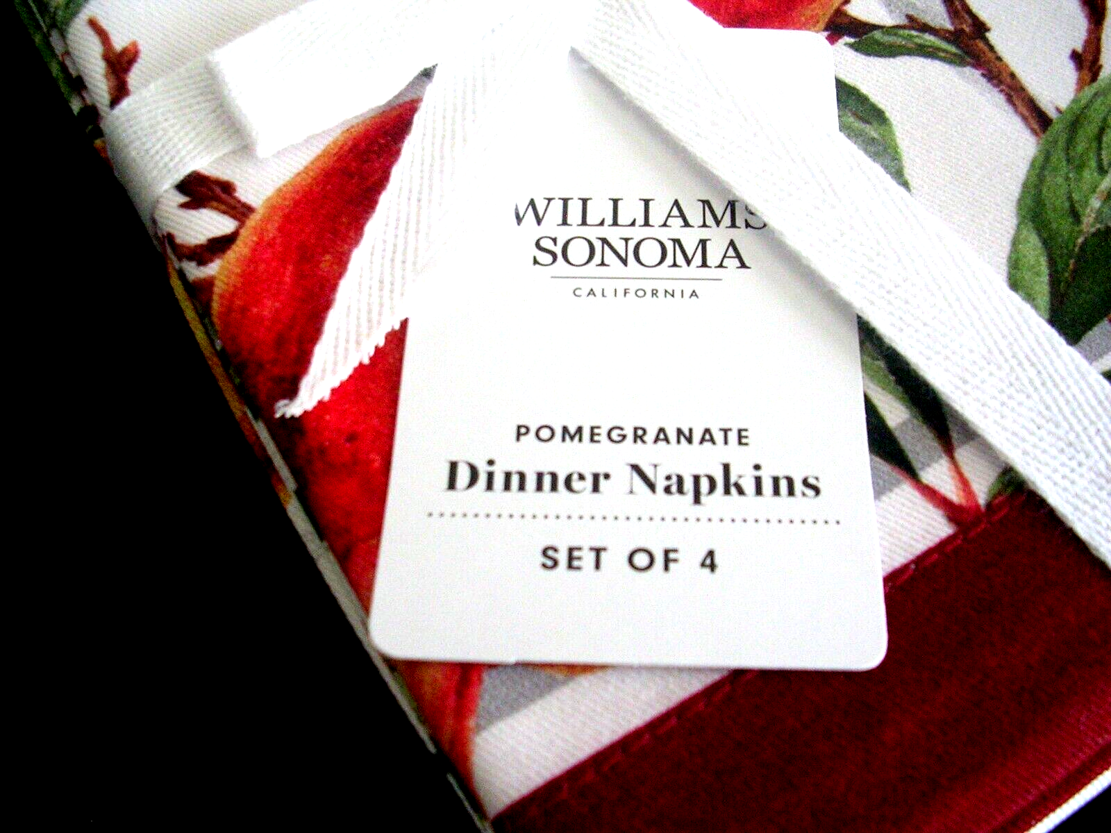WILLIAMS SONOMA POMEGRANATE DINNER NAPKINS SET OF FOUR 100% COTTON NEW WITH TAGS