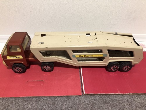 Tonka Auto Carrier ミニカー2台付き 　昭和レア Vintage 1970's Tonka Car Carrier Hauler w/ 2 Cars Pressed
