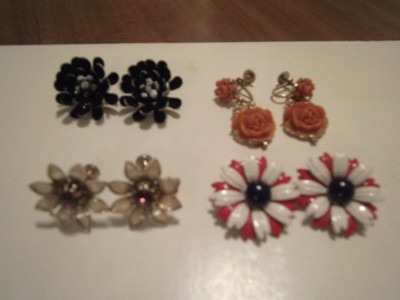 Lot of Roses 4 pair earrings 2 Brooches 2 Necklaces