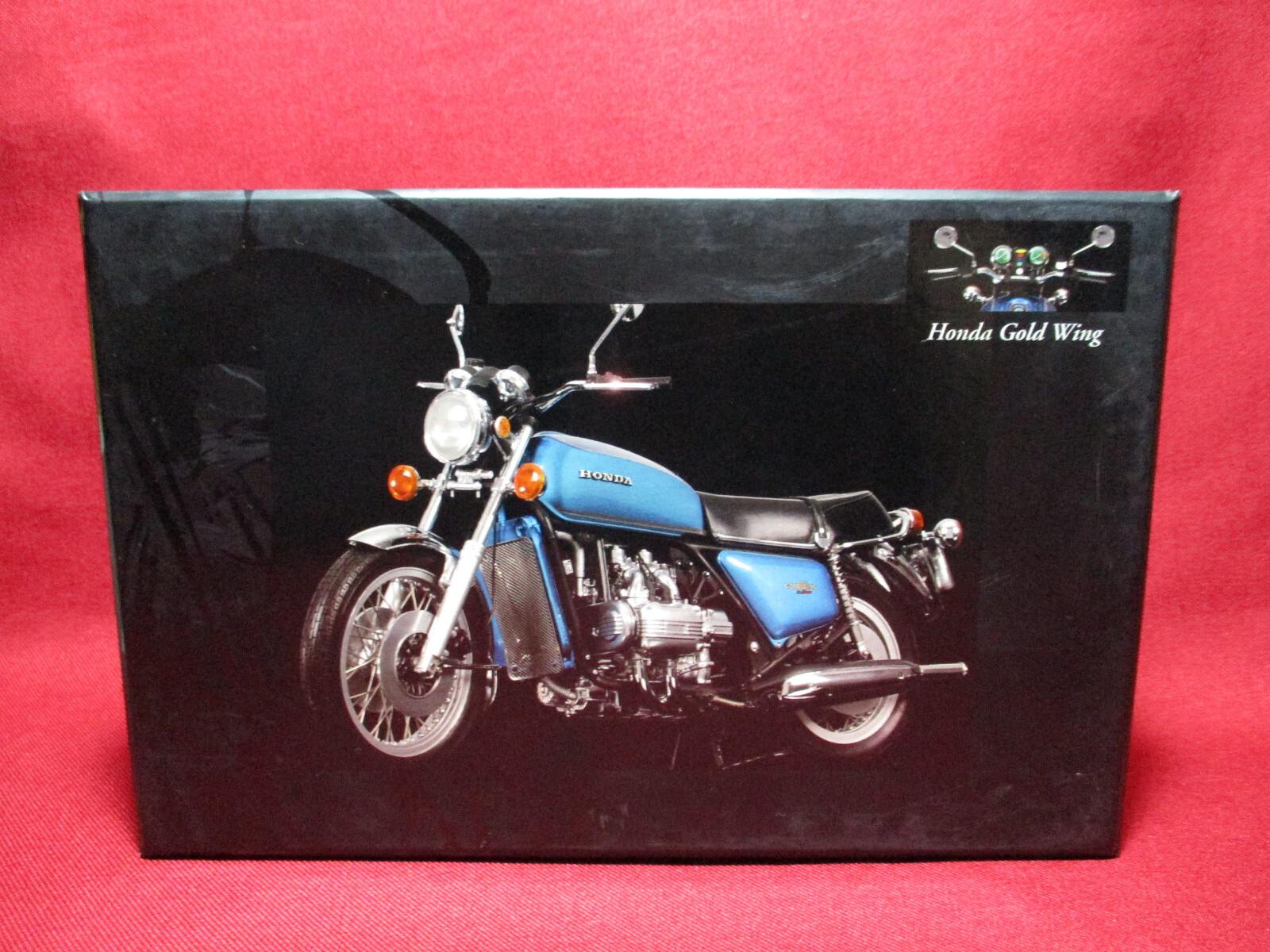 MINICHAMPS　HONDA　ゴールドウイング　1975 Honda GoldWing GL1000 1975 Met Blue Classic Bike Series