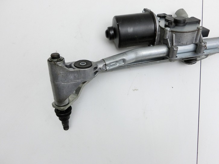 BMW E87 1er 116i 04-07 Wischermotor mit Wischergestänge Vorne BMW E87 1er 116i 04-07 28.09.2005 7192963 61617192963... Vorschau 4