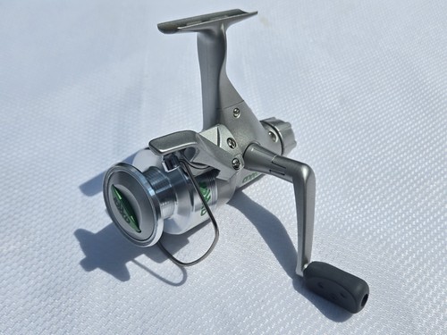 Abu Garcia Ultra Cast リール Abu Garcia ULT 1000F Ultra Cast Spinning Reel 5.2:1 Ratio