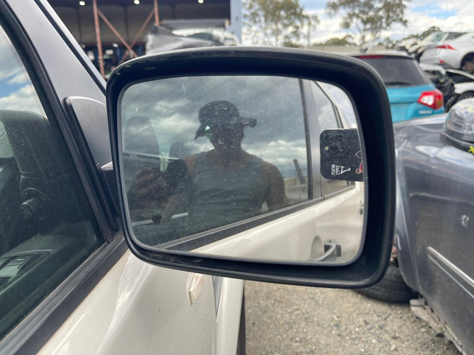 LANDROVER DISCOVERY 03/2005-12/2016 RIGHT REAR HUB ASSEMBLY L319 - thumbnail 4