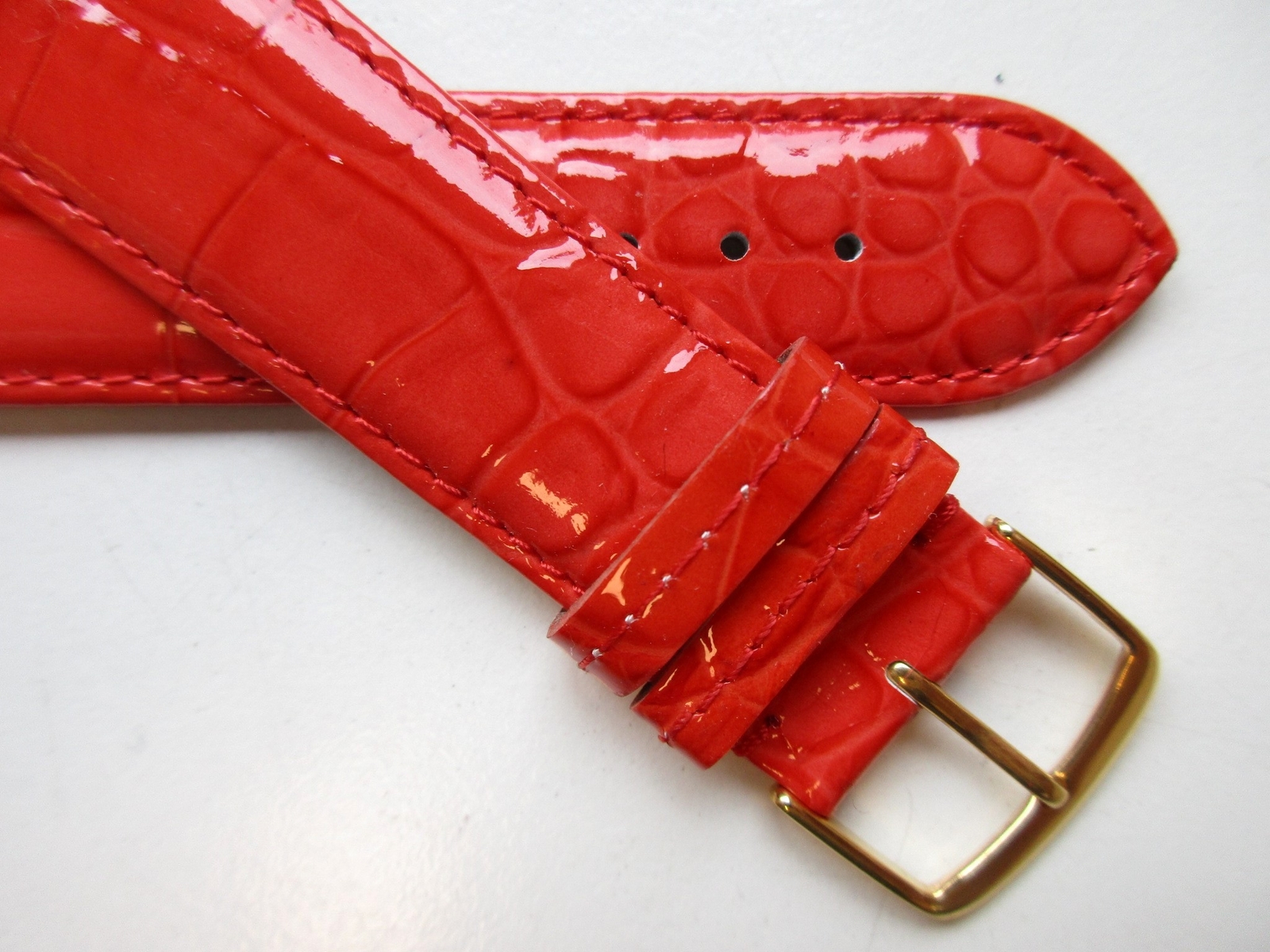 Red-orange alligator print 22 MM glossy leather watch band strap G