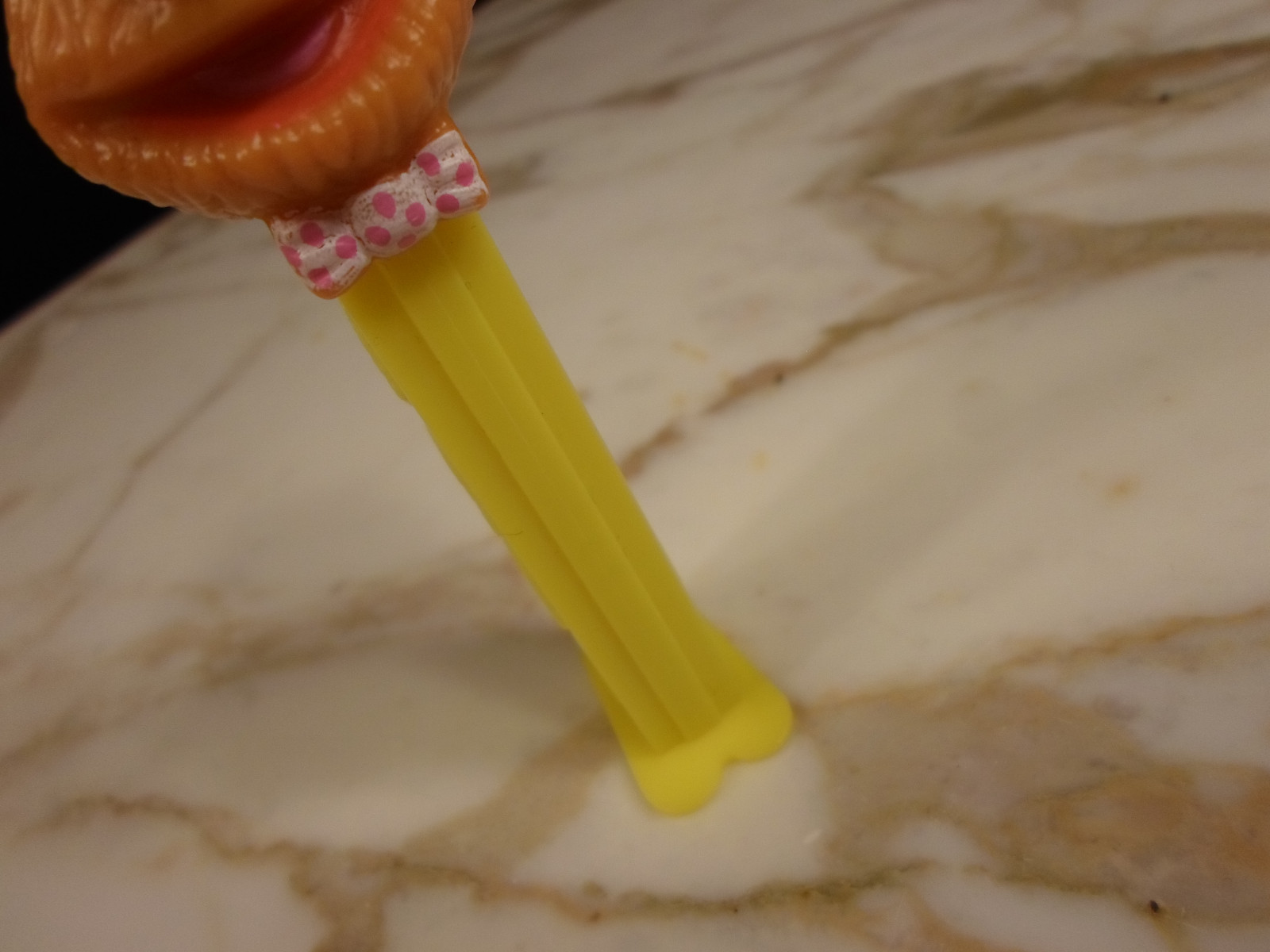 PEZ Muppets - Fozzie - 4.9 Czech Republic