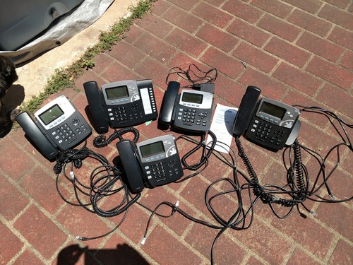 LOT of 5 Digium office phones nice