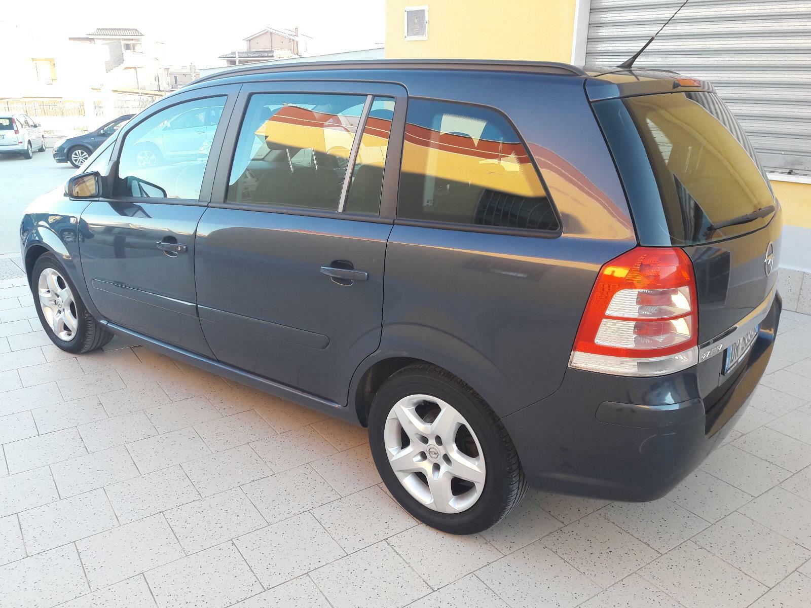 Opel Zafira Zafira 1.7 Cdti 110 Cv Ecoflex Cosmo 7 Posti 120.000 Km 3.500 €, A Manfredonia 152609131 - Automobile.it