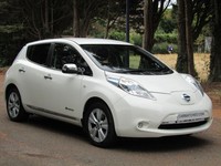 Nissan Leaf 80kW Tekna 30kWh Auto * ELECTRIC * £20 TAX * TOP SPEC *