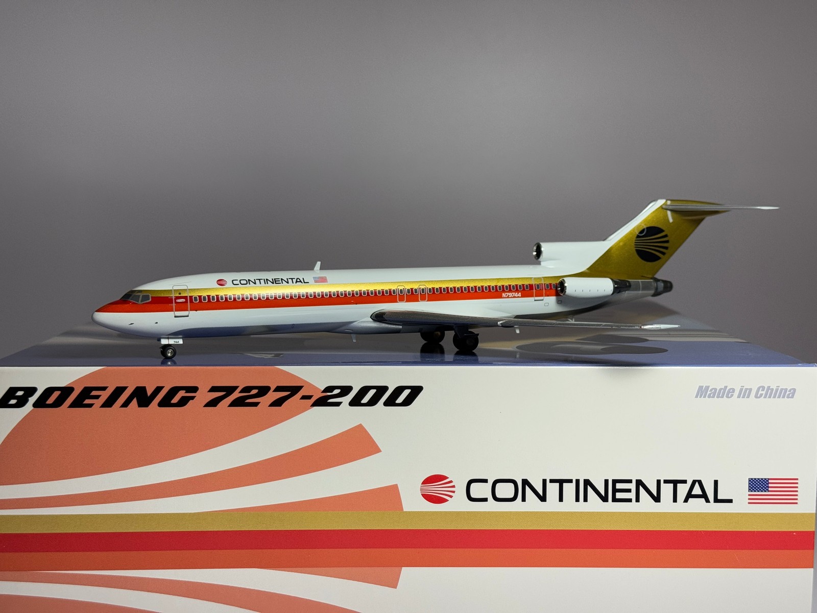 Jet-X 1:200 Continental Airlines Boeing 727-200 N79744 Black