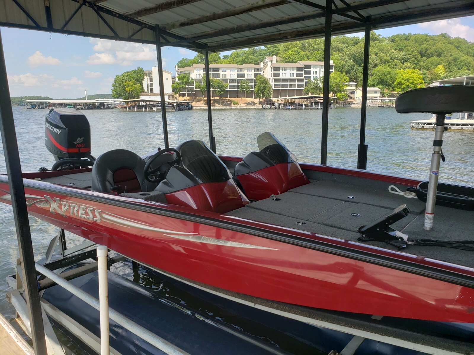 2005 Xpress Bass Boat X18le Used Xpress Alumaweld for sale in Quincy