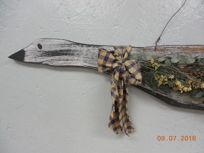 Vintage Wood Folk Art Flying Goose Yard Decor  #