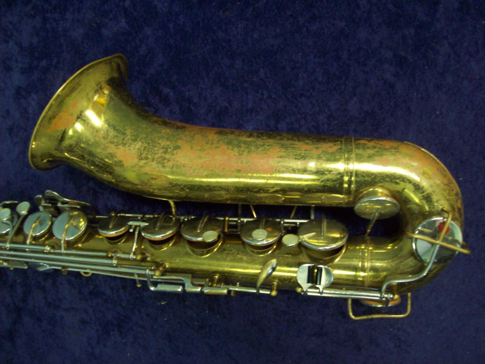 QUALITY! VINTAGE! BUNDY U.S.A. TENOR SAXOPHONE + BUNDY CASE